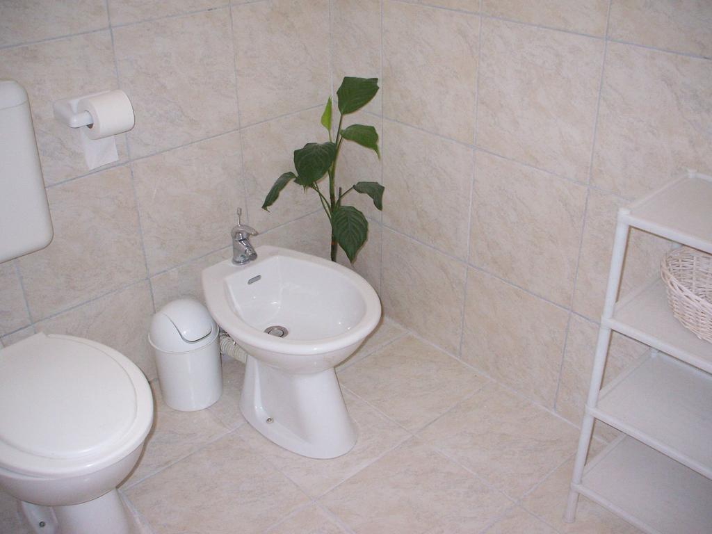 Apartmani Mira Senj  Bagian luar foto