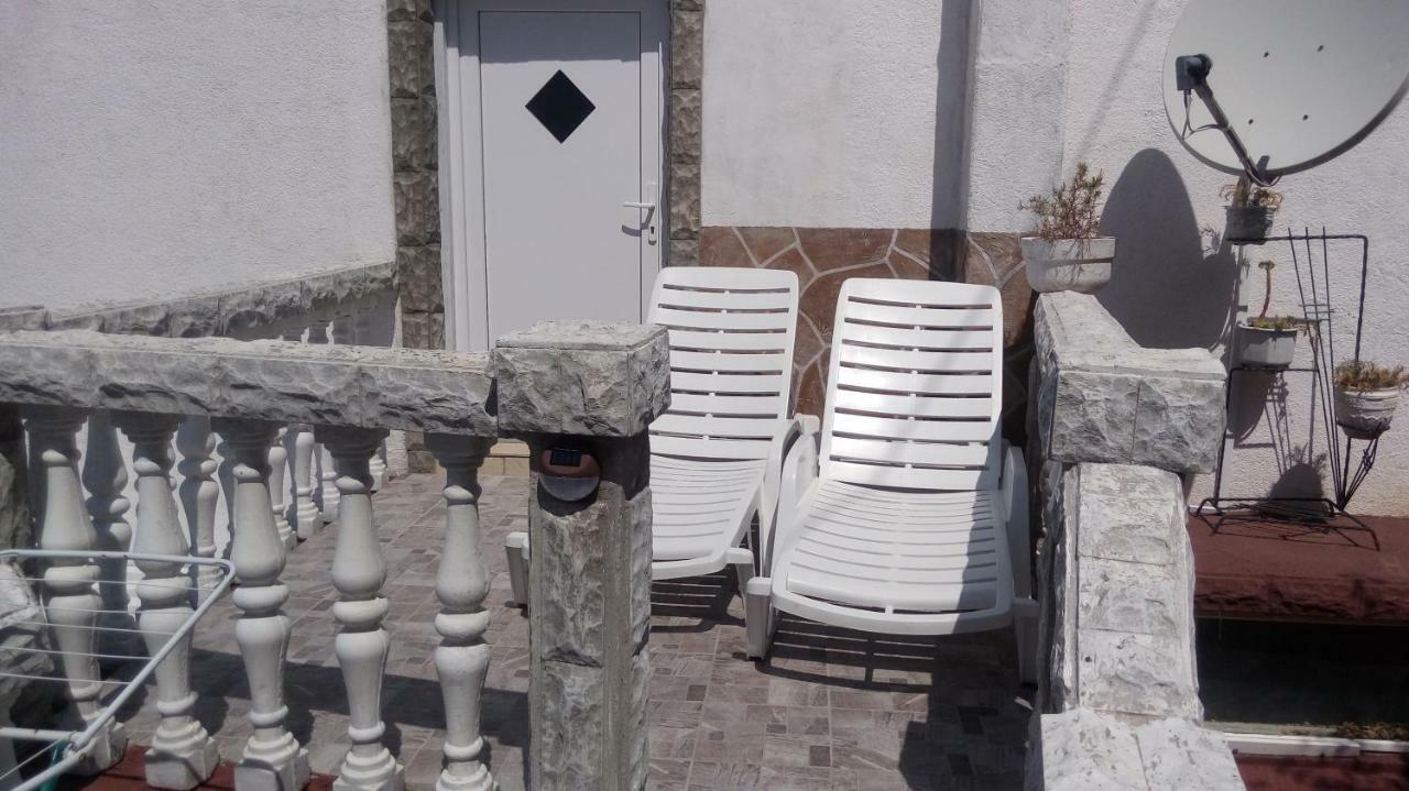 Apartmani Mira Senj  Bagian luar foto